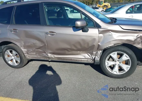 2015 Subaru Forester 2.5I Premium z USA, uszkodzony, nr VIN JF2SJADC1FH441406